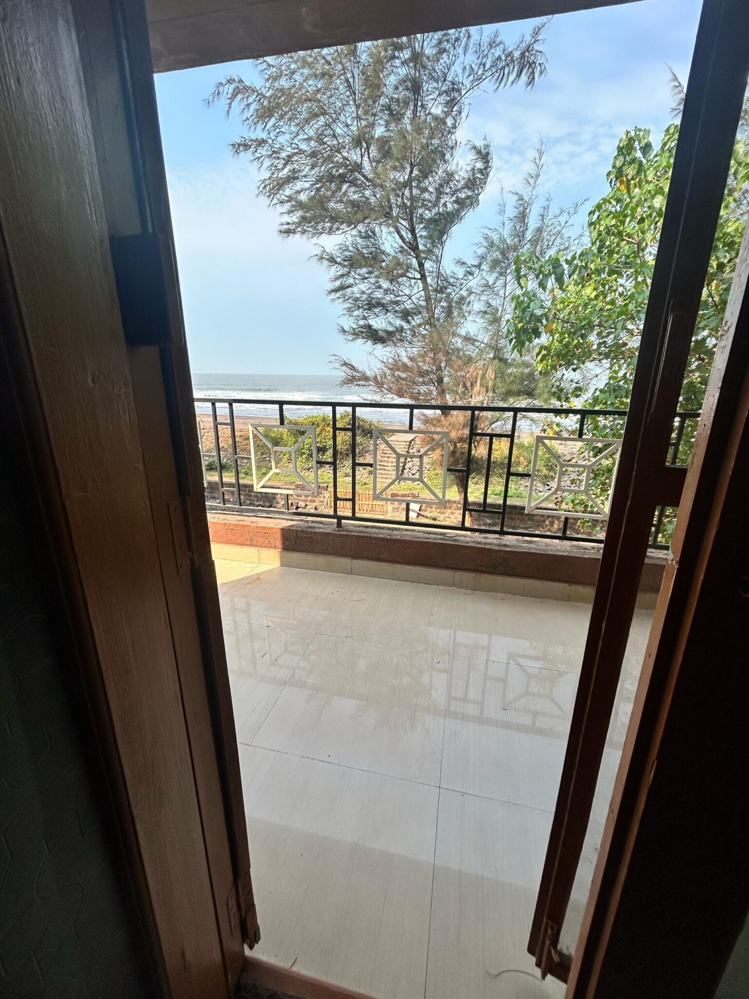 WhatsApp Image 2025-03-28 at 23.28.56_b7335ce9